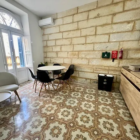 招待所 Turretta - Private With Ensuite Bathroom In Vittoriosa, Three Cities 比尔古